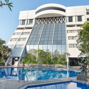 Lux Tychi Hotel